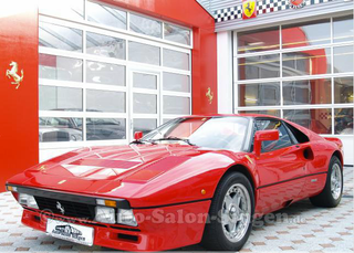 Illustration for article titled Blow your mind with these super-exclusive car ads